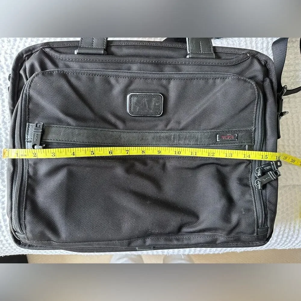 Tumi Slim Deluxe Portfolio Alpha 3